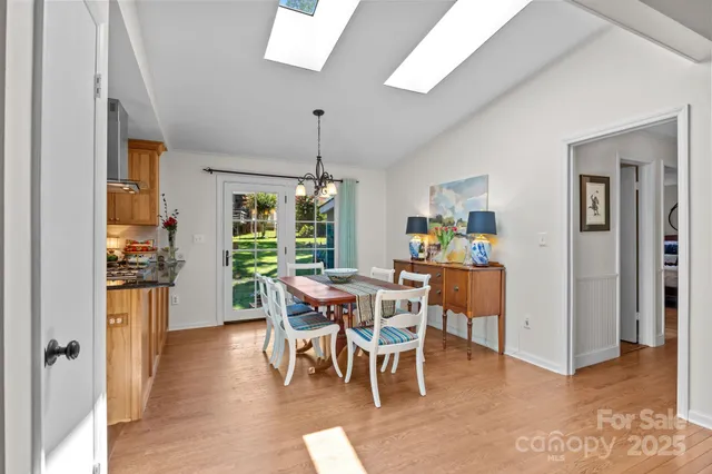 $499,900 | 21300 Sandy Cove Road, Cornelius, NC 28031