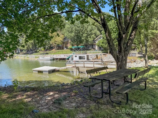 $499,900 | 21300 Sandy Cove Road, Cornelius, NC 28031