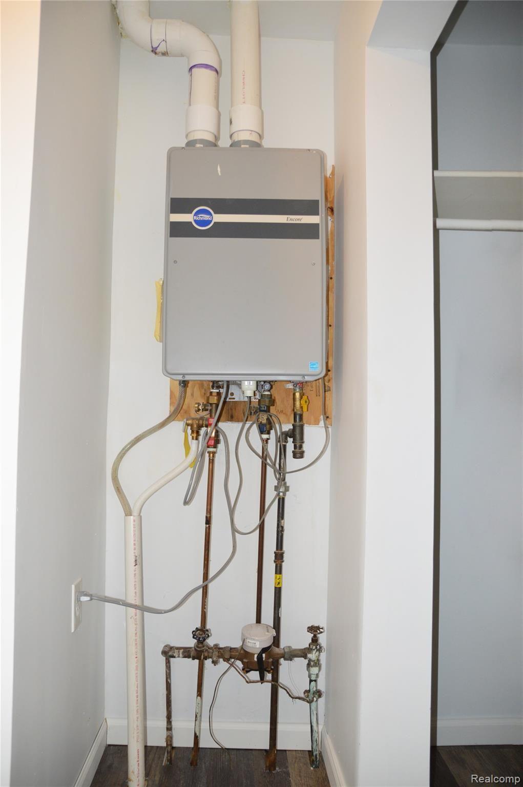 7070 Randee Street Flushing, MI 48433 - Photo 23 of 30 7070 Randee 019.JPG