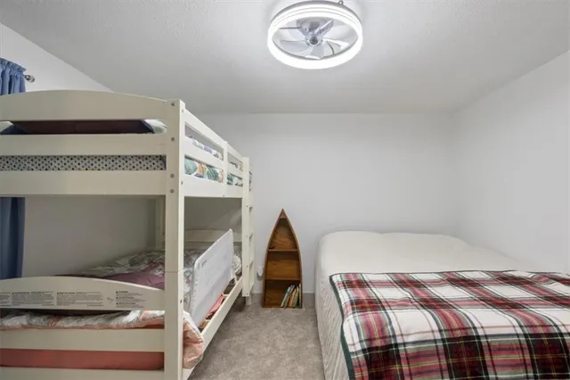 $425,000 | 34621 Wellhouse Avenue, Warsaw, MO 65355