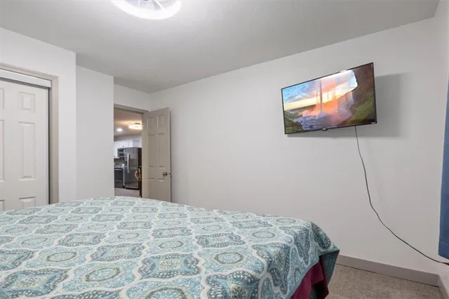 $425,000 | 34621 Wellhouse Avenue, Warsaw, MO 65355