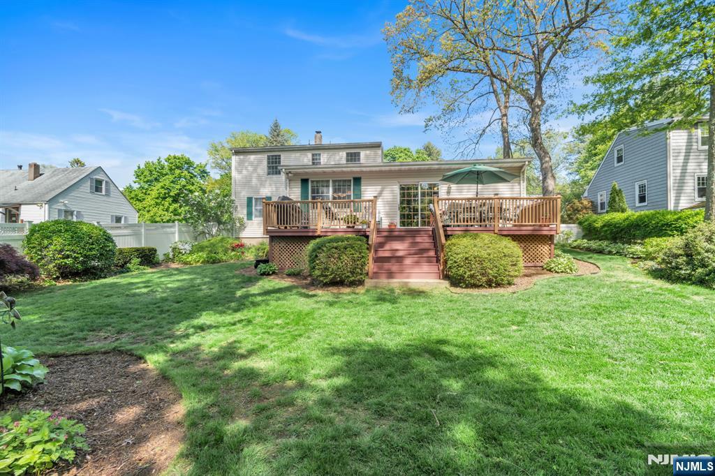 28 Wanamaker Avenue Mahwah, NJ 07430 - Photo 30 of 32