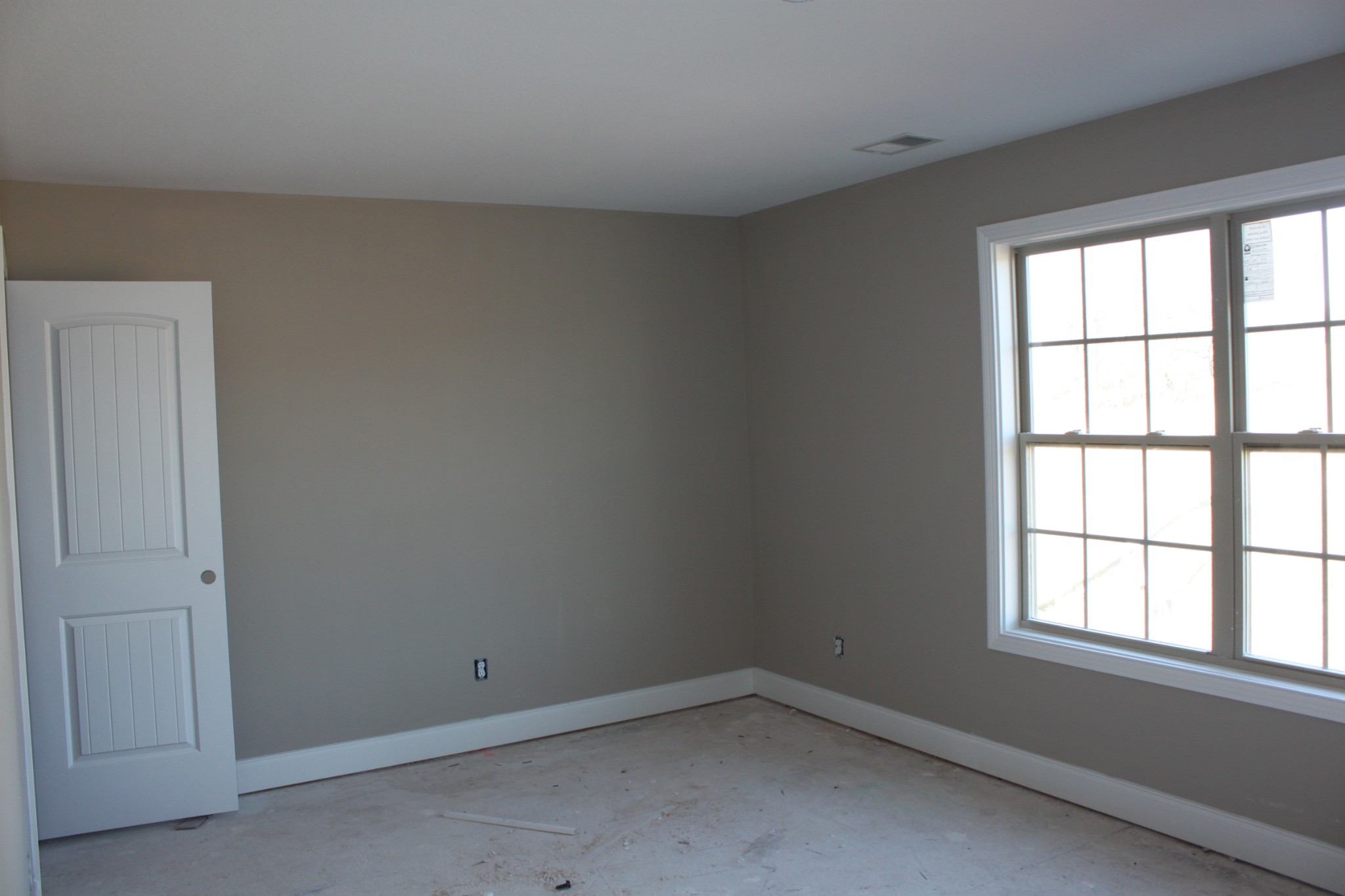 3996 Highway 49 West Springfield, TN 37172 - Photo 18 of 22 an empty room with a window