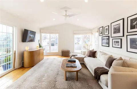 $575,000 | 4407 West 69th Terrace, Prairie Village, KS 66208