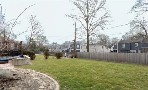 $575,000 | 4407 West 69th Terrace, Prairie Village, KS 66208