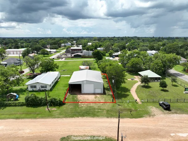 $249,000 | 435 Cedar Street, New Ulm, TX 78950