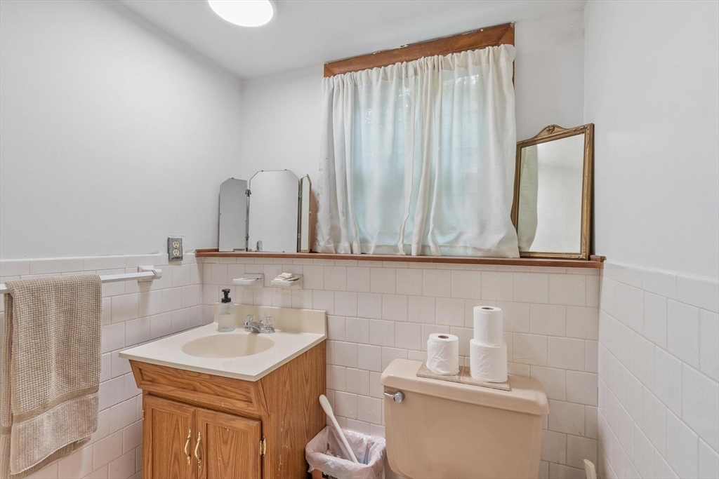 7 Meadowbrook Road Chelmsford, MA 01863 - Photo 32 of 33