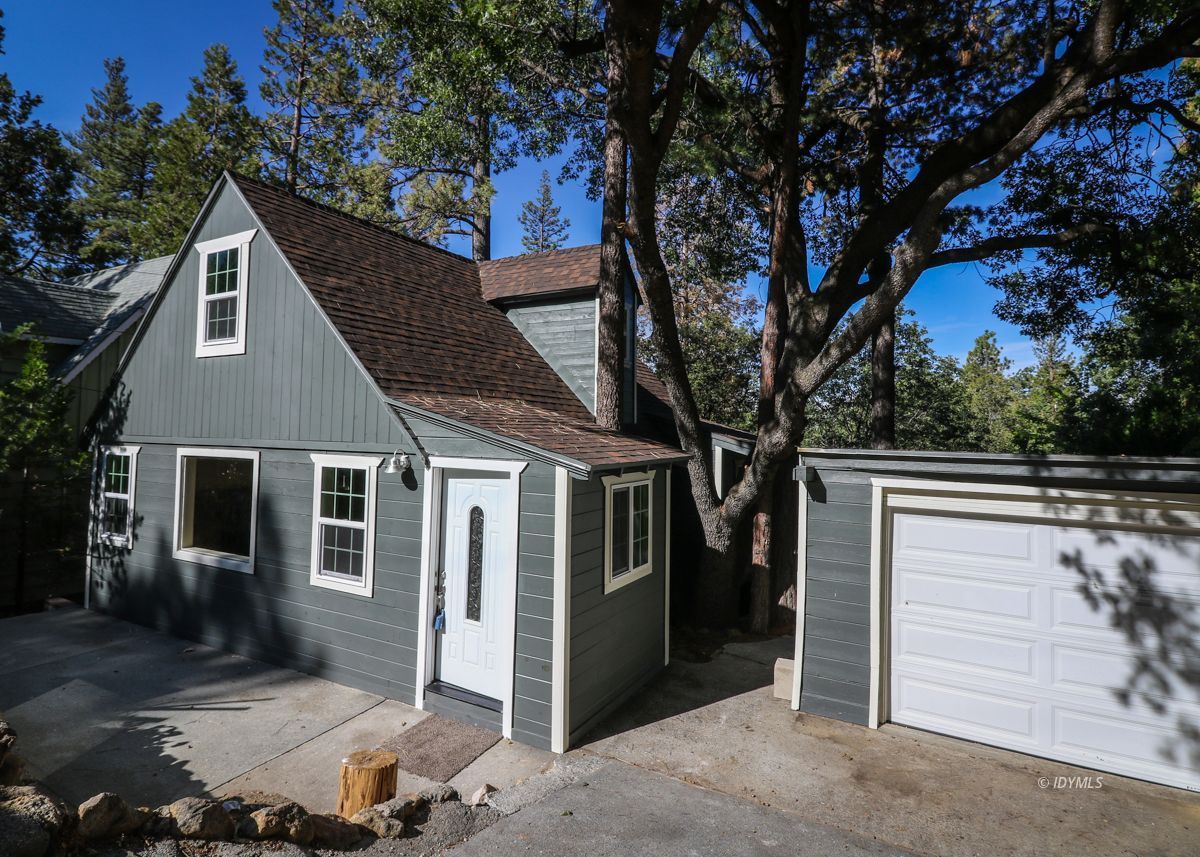 25585 Seneca Road Idyllwild, CA 92549 - Photo 1 of 24 a view of a house with a tree