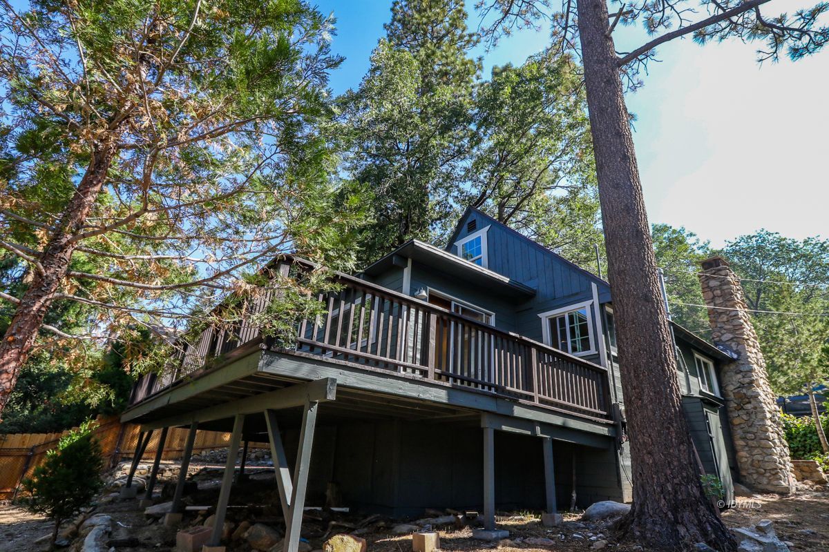 25585 Seneca Road Idyllwild, CA 92549 - Photo 23 of 24 a view of a house with a tree