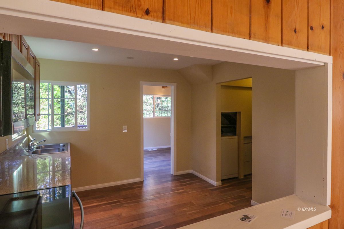 25585 Seneca Road Idyllwild, CA 92549 - Photo 7 of 24