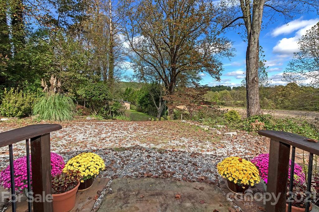 199 Old County Home Road Brevard, NC 28712 - Photo 3 of 45 Gallery Image 3