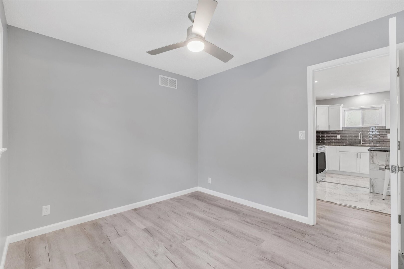 2504 18th Street Moline, IL 61265 - Photo 17 of 42