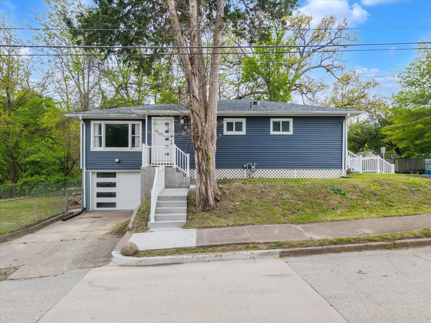 2504 18th Street Moline, IL 61265 - Photo 2 of 42