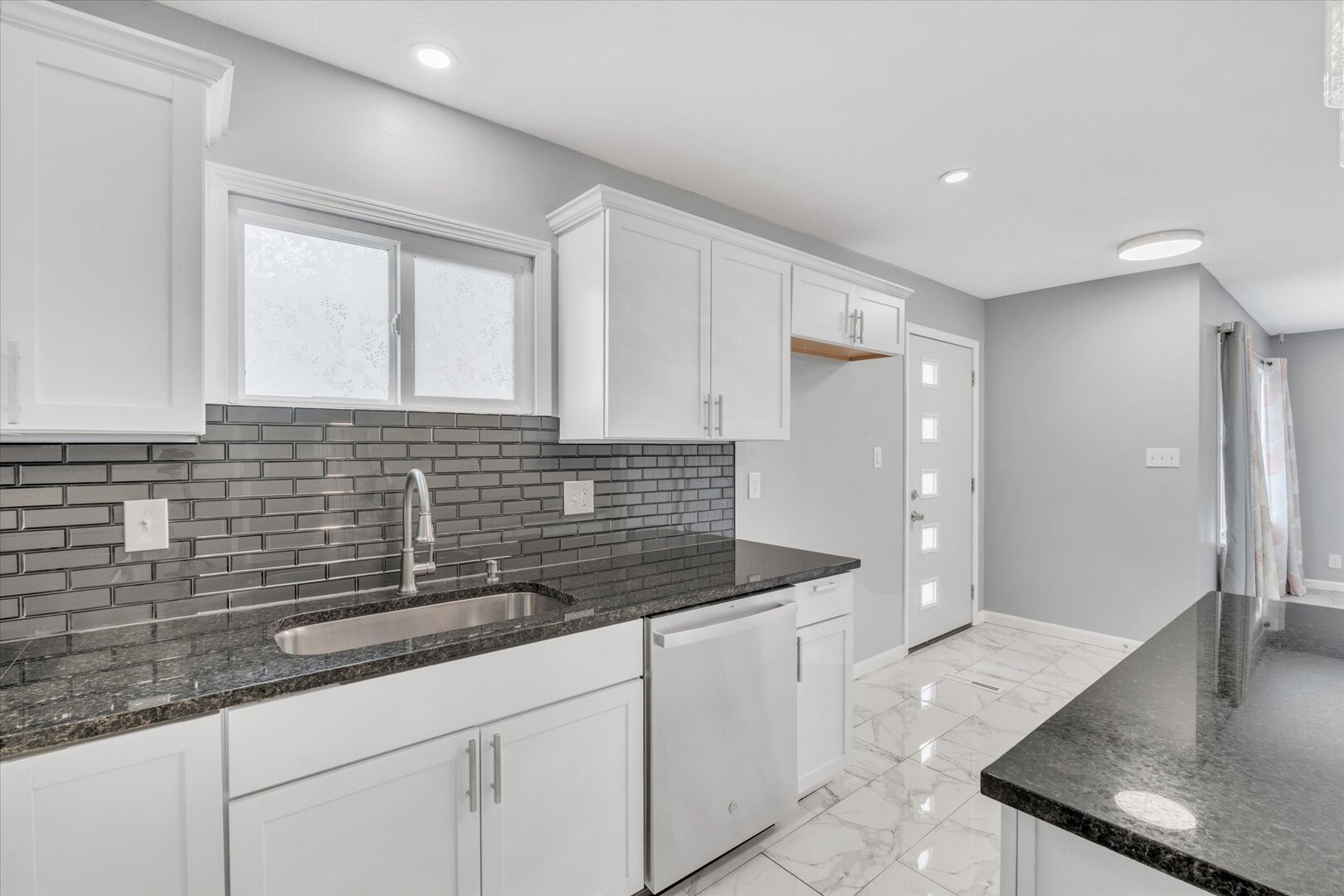 2504 18th Street Moline, IL 61265 - Photo 8 of 42