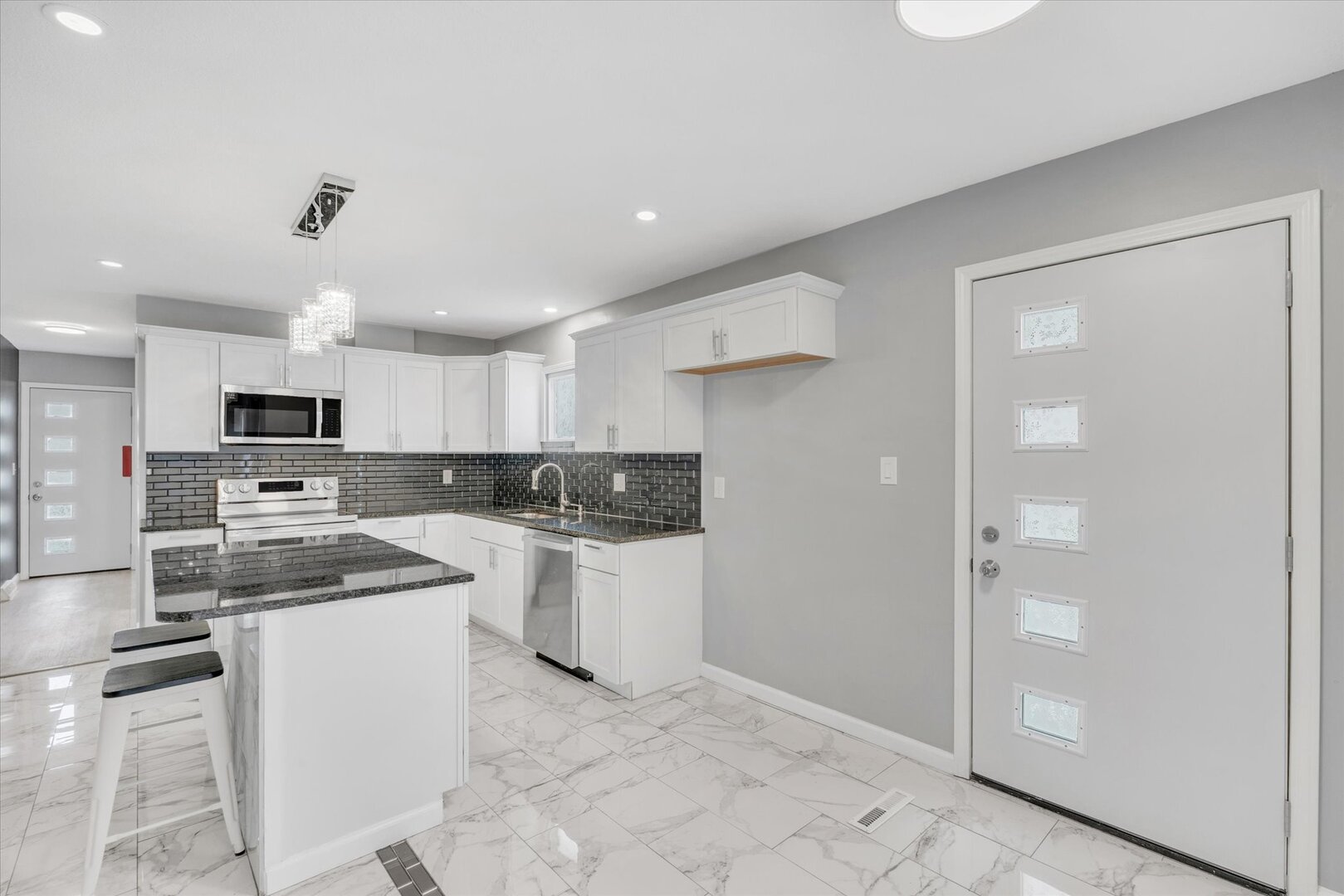 2504 18th Street Moline, IL 61265 - Photo 9 of 42