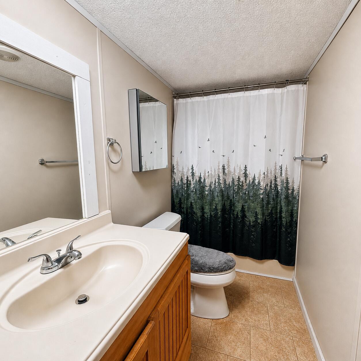 9963 Bloomville Road Manning, SC 29102 - Photo 29 of 33 Bathroom 2 and 3 are located in between bedrooms