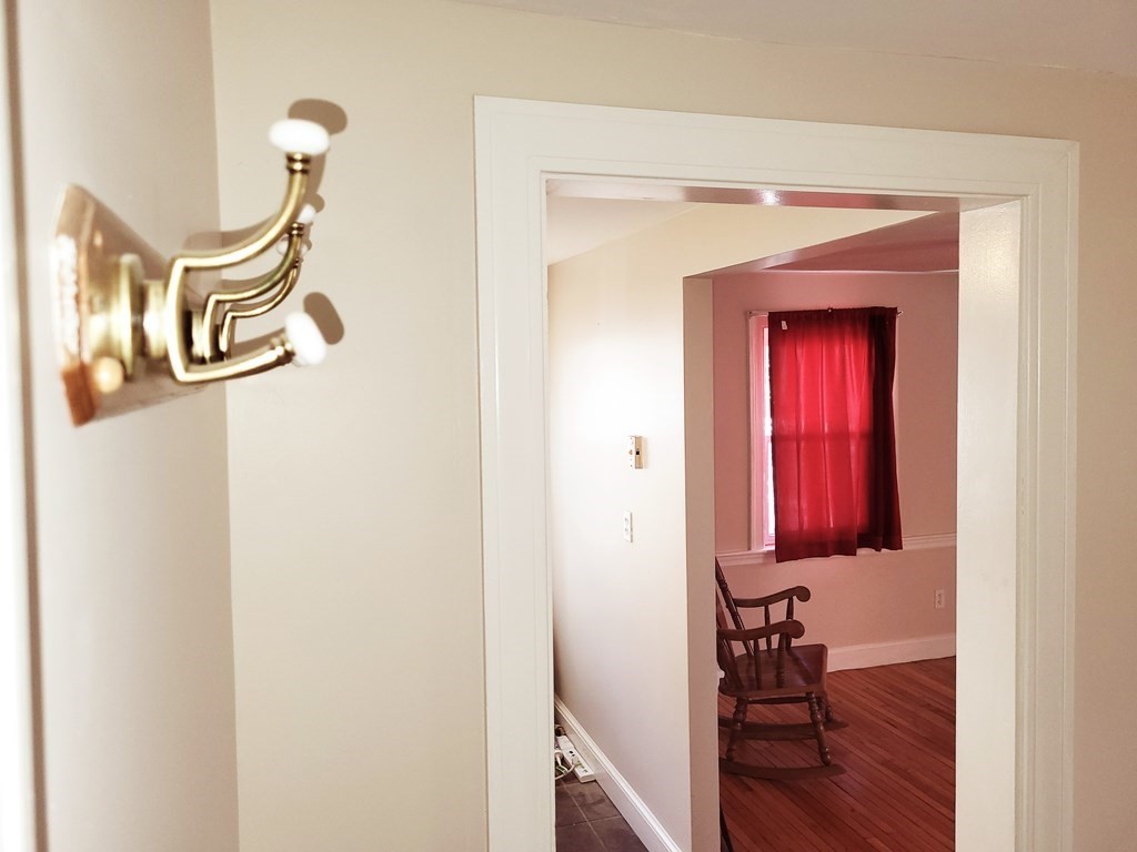 6 Roseglen Road Boston, MA 02136 - Photo 8 of 22 Gallery Image 8