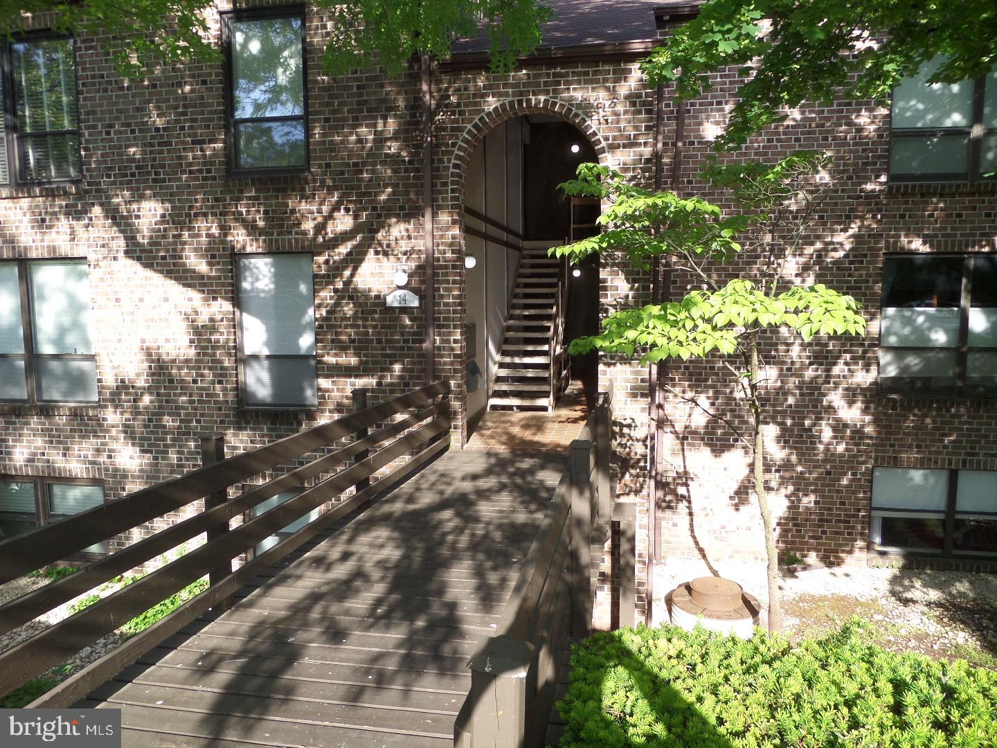 14 D Fairway Road Reading, PA 19607 - Photo 2 of 11 Gallery Image 2