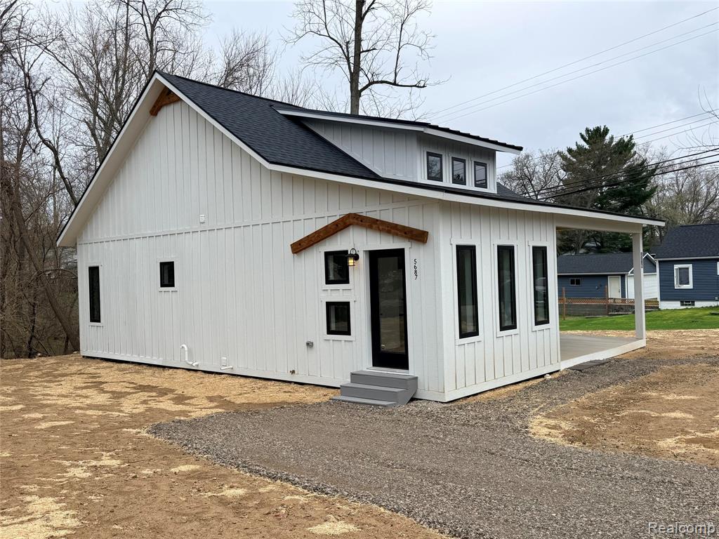 5687 Carroll Lk Road Commerce Township, MI 48382 - Photo 2 of 18