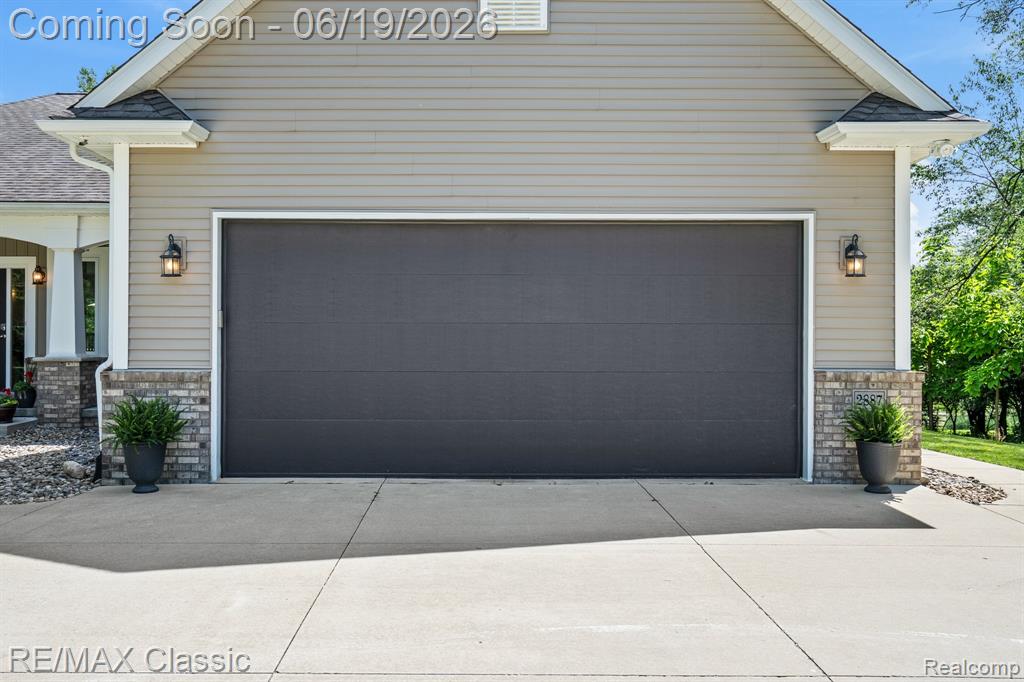 2887 West Joy Road Ann Arbor, MI 48105 - Photo 9 of 44