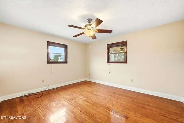 $765,000 | 2515 Lakeshore Drive, Bean Station, TN 37708