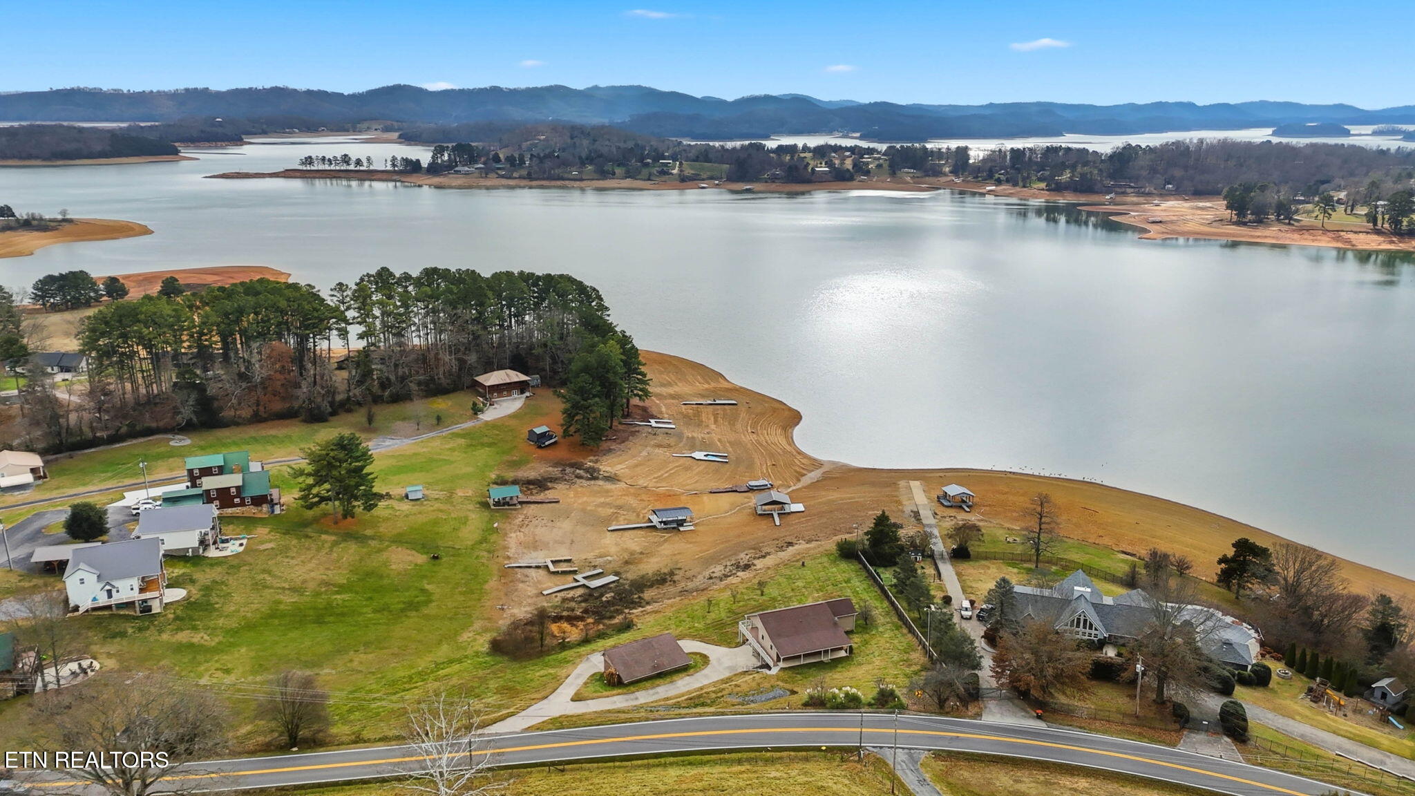 2515 Lakeshore Drive Bean Station, TN 37708 - Photo 40 of 46 39-web-or-mls-2515 Lakeshore Dr-39