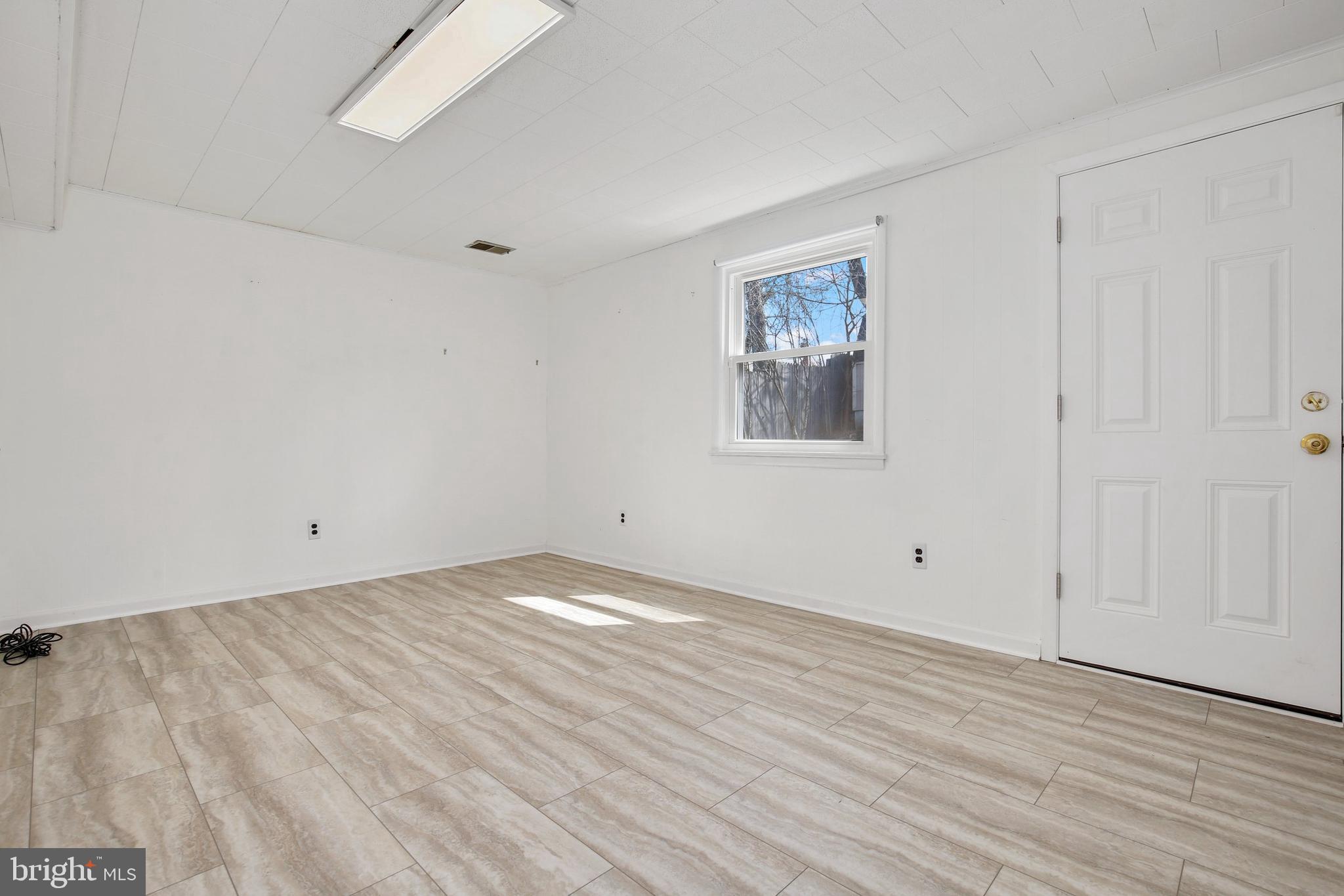 1012 Chiswell Lane Silver Spring, MD 20901 - Photo 32 of 46 Gallery Image 32