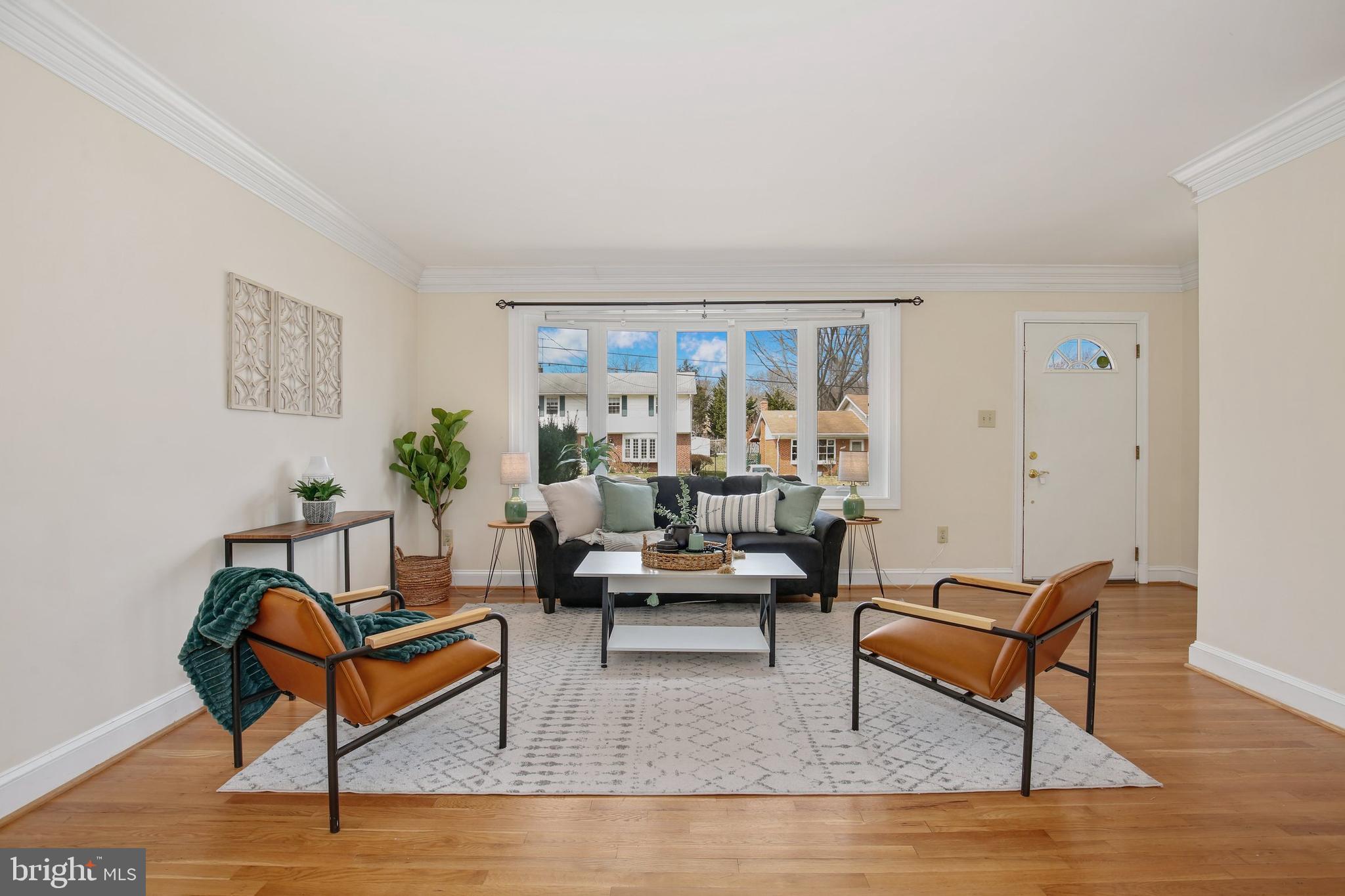 1012 Chiswell Lane Silver Spring, MD 20901 - Photo 5 of 46 Gallery Image 5