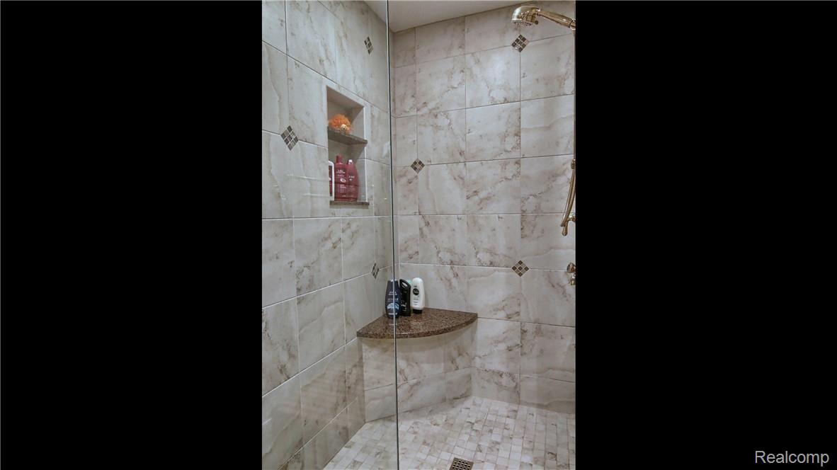 4653 Brightmore Road Bloomfield Hills, MI 48302 - Photo 17 of 30 0_13708900_1402079134.jpg