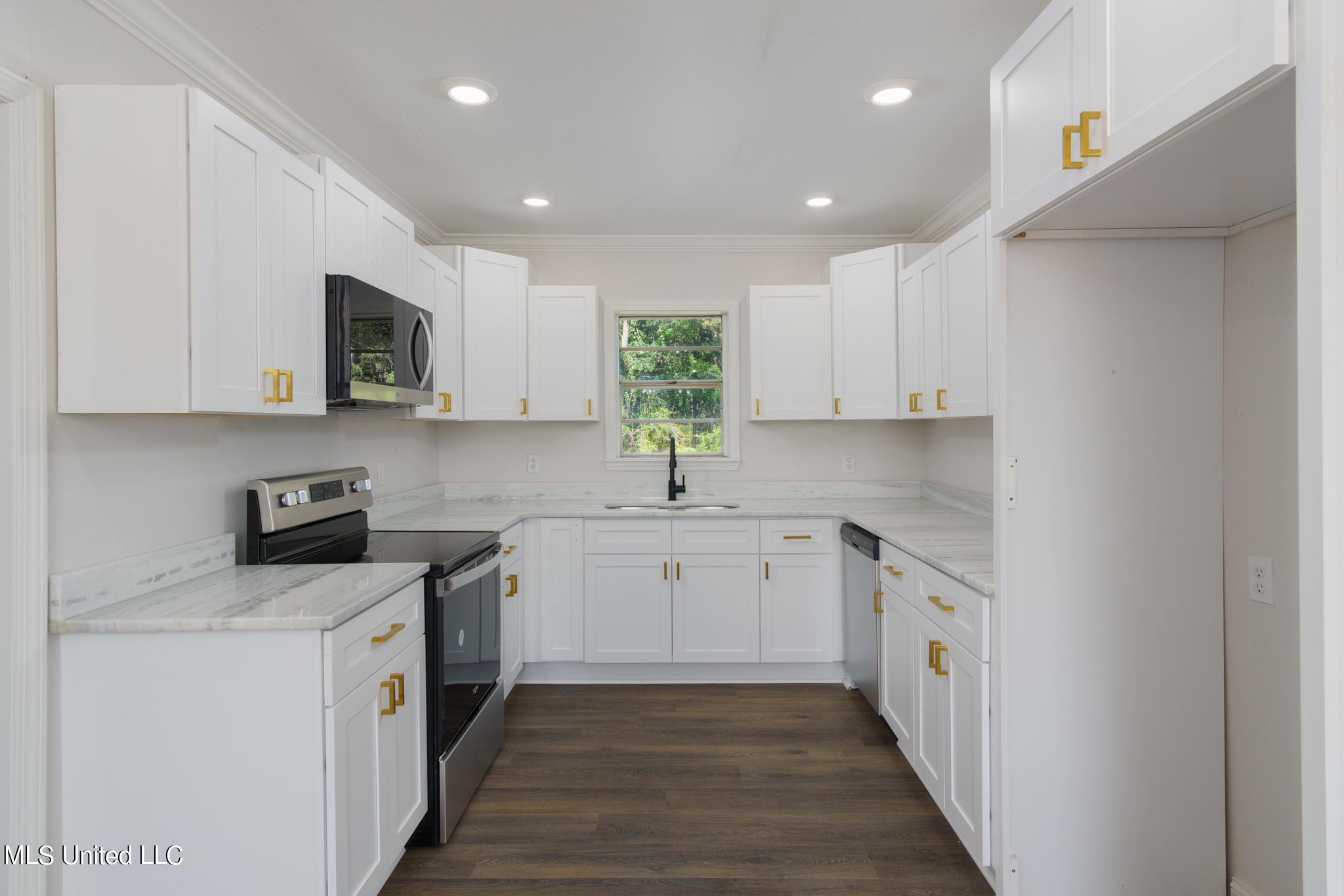 2432 Monroe Road Moselle, MS 39459 - Photo 6 of 17 2432 Monroe Road-6