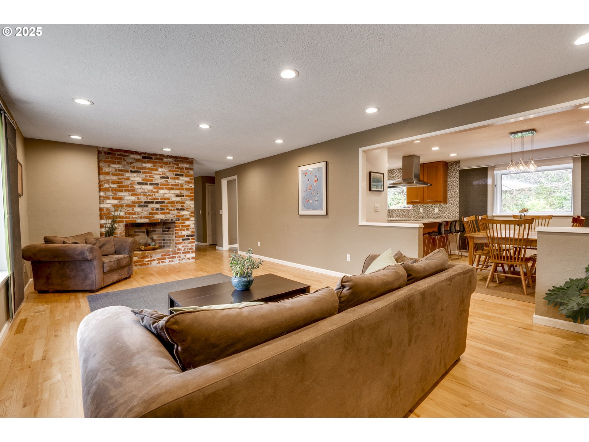 10935 Southwest Pathfinder Way Portland, OR 97223 - Photo 6 of 48 Gallery Image 6