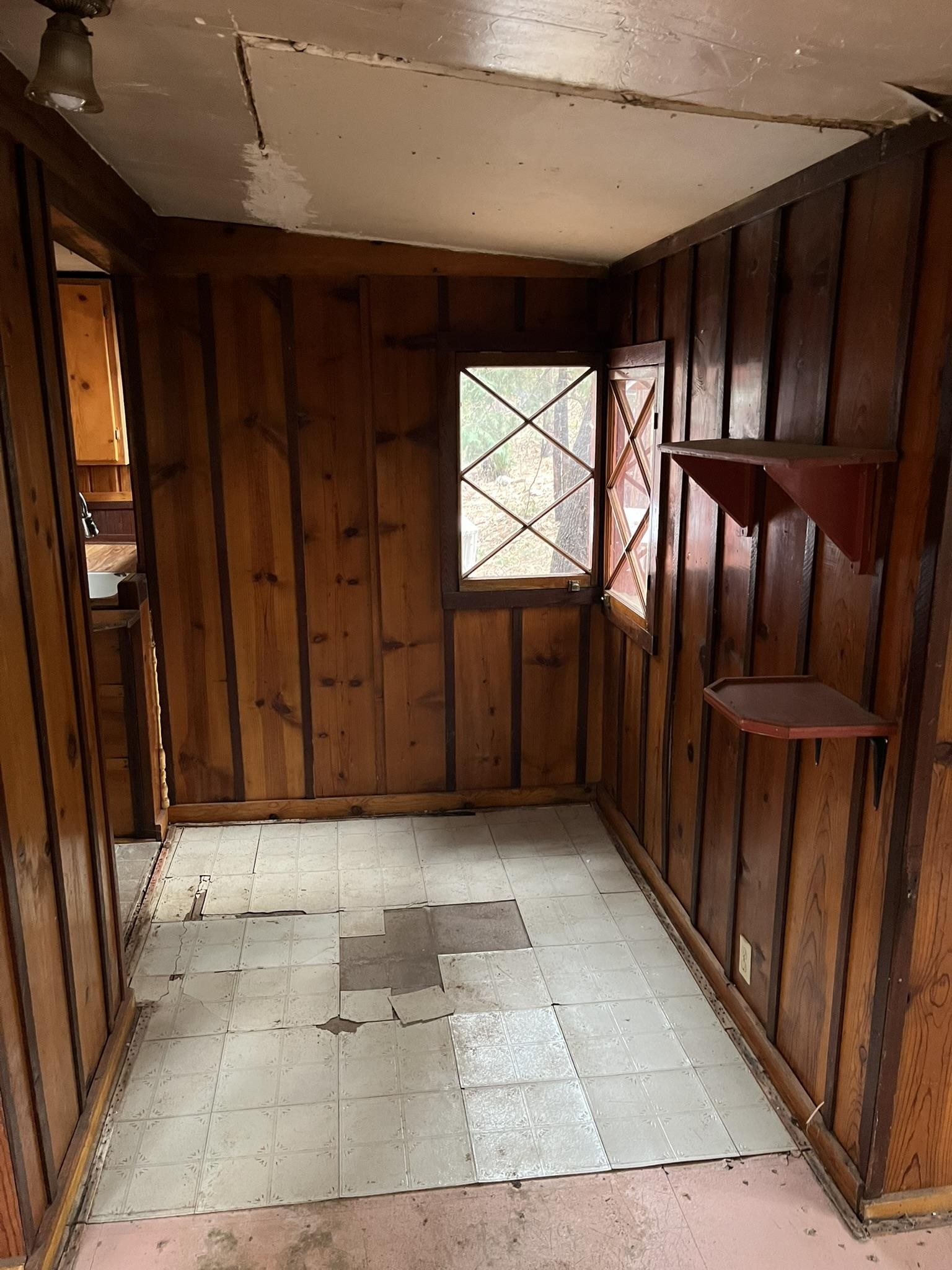 23090 North Bald Mountain Road Sonora, CA 95370 - Photo 37 of 59 View of storage