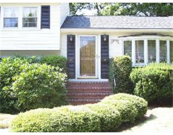 20 Cranmore Road Braintree, MA 02184 - Photo 3 of 30 Gallery Image 3