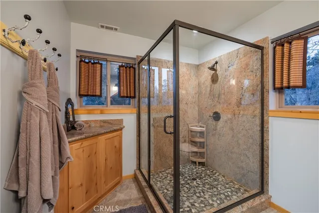 $1,999,500 | 448 Edgemoor Road, Big Bear Lake, CA 92315