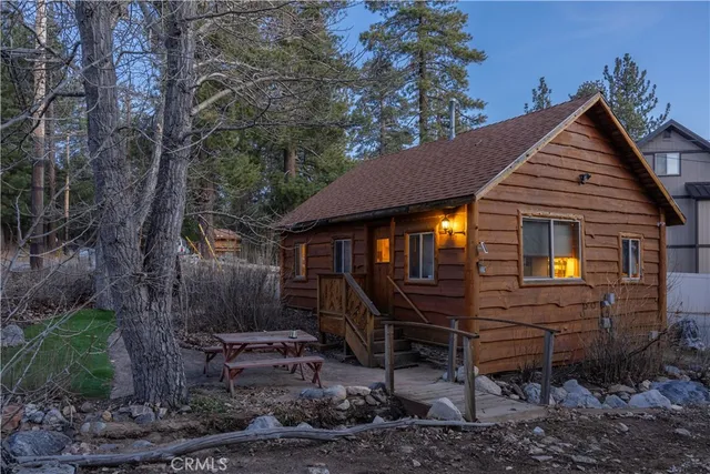 $1,999,500 | 448 Edgemoor Road, Big Bear Lake, CA 92315