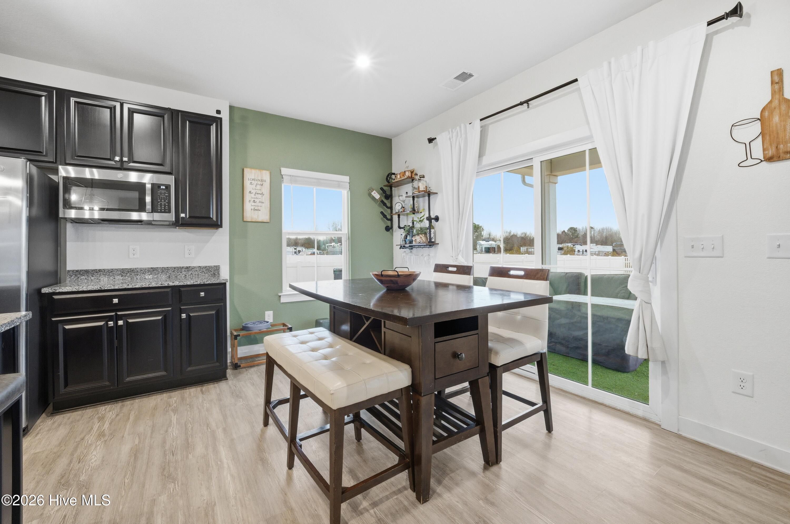 409 Green Lake Road Moyock, NC 27958 - Photo 10 of 53 Eat in kitchen