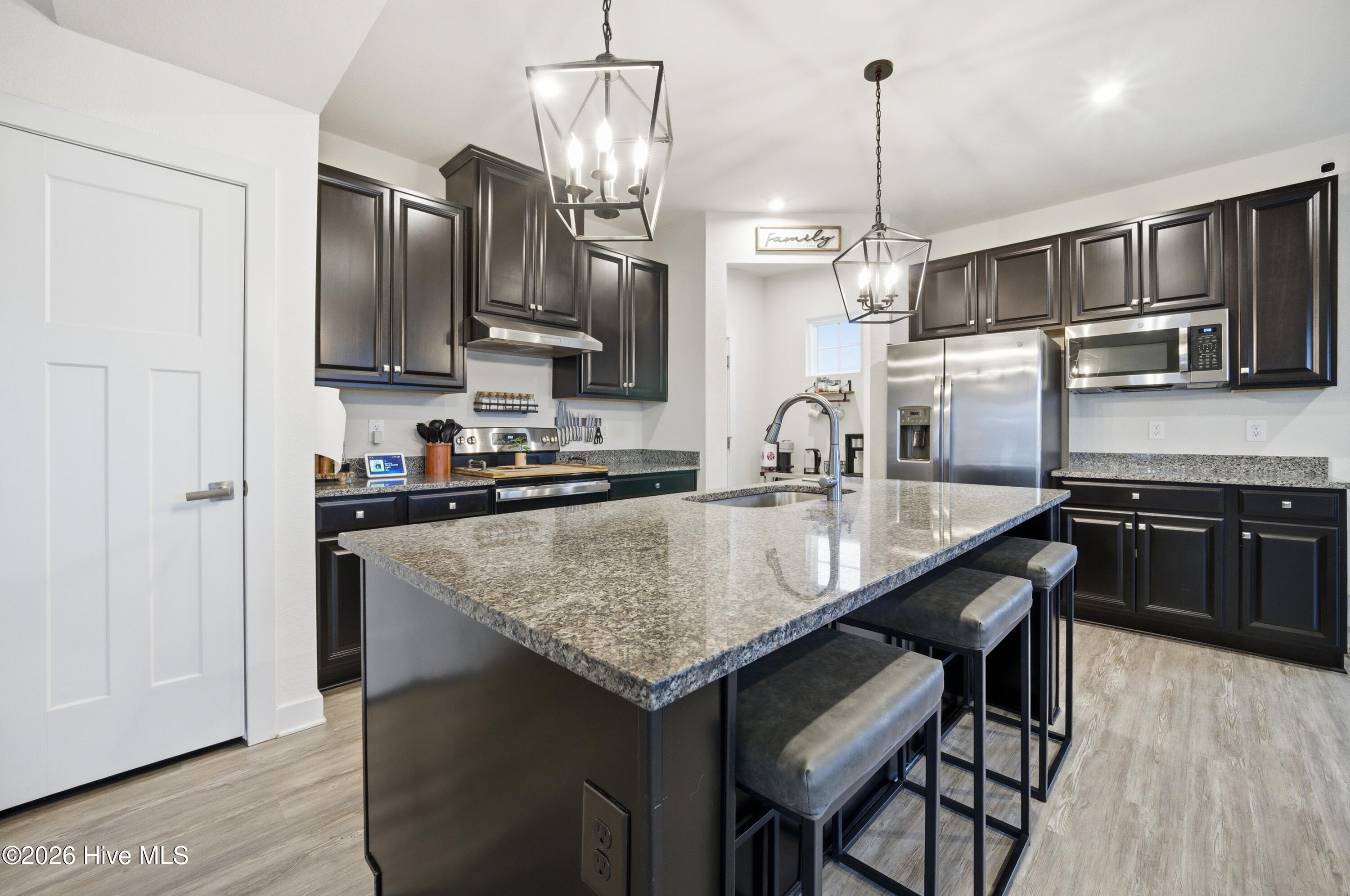 409 Green Lake Road Moyock, NC 27958 - Photo 12 of 53 Pantry door