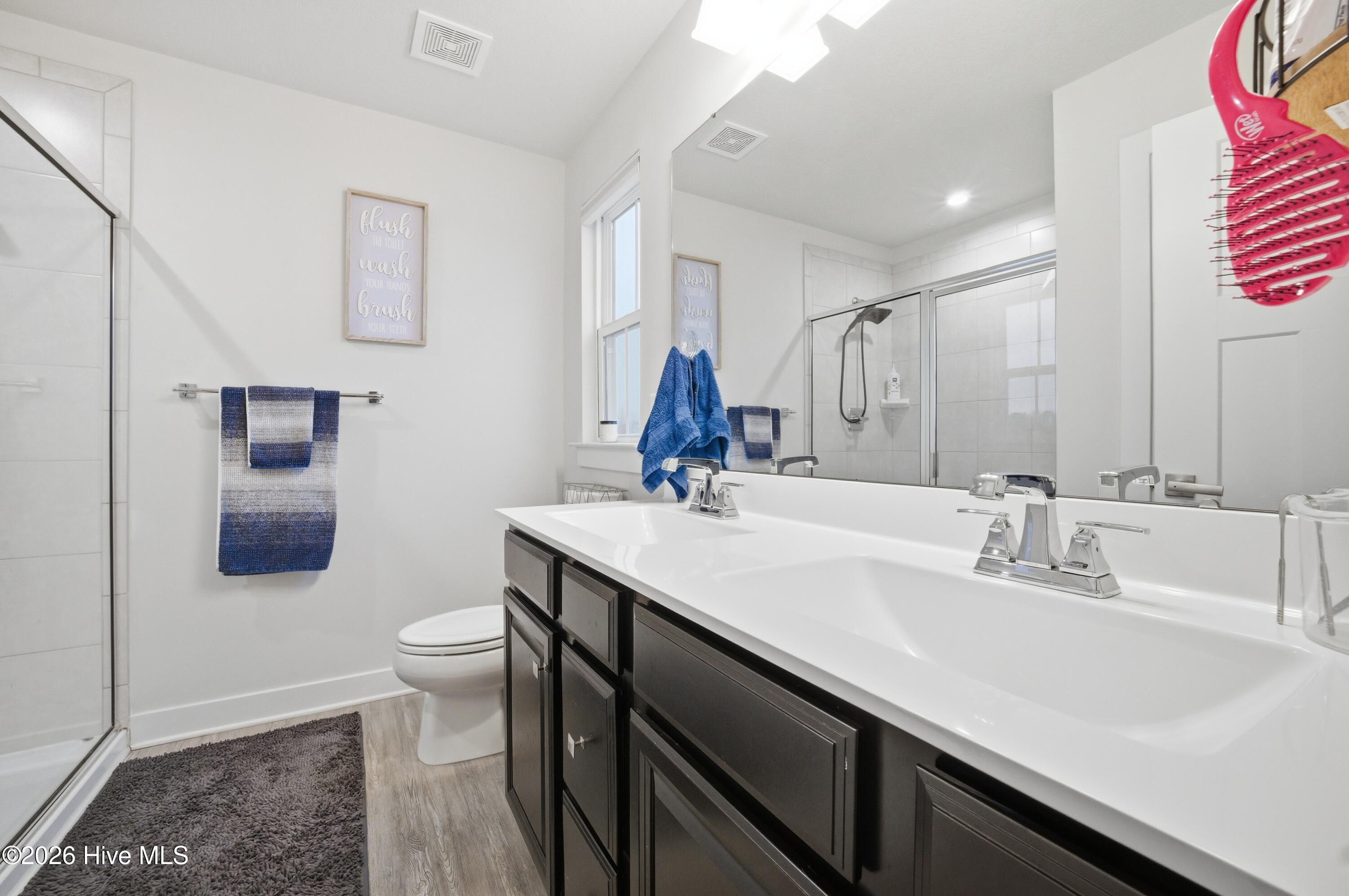 409 Green Lake Road Moyock, NC 27958 - Photo 29 of 53 Primary Bathroom