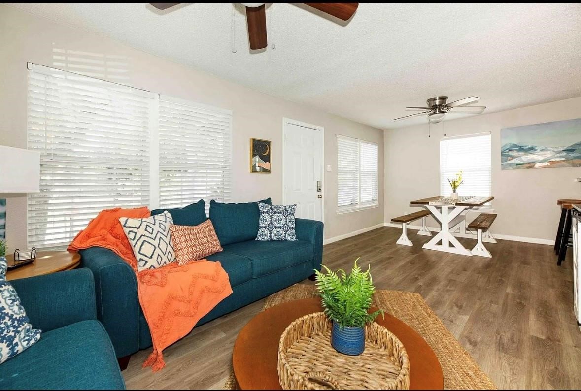 1407 East 35th Street Houston, TX 77022 - Photo 2 of 25