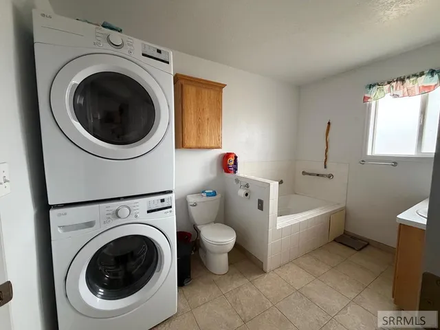 $625,000 | 1077 East 1300 North, Shelley, ID 83274