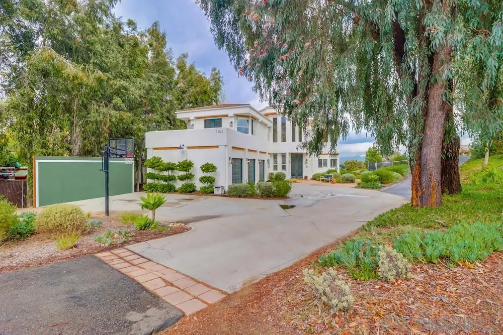 1152 Via Conejo Escondido, CA 92029 - Photo 5 of 75