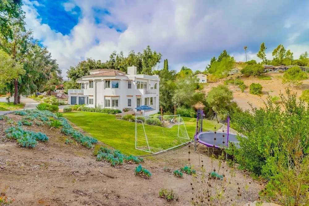 1152 Via Conejo Escondido, CA 92029 - Photo 61 of 75