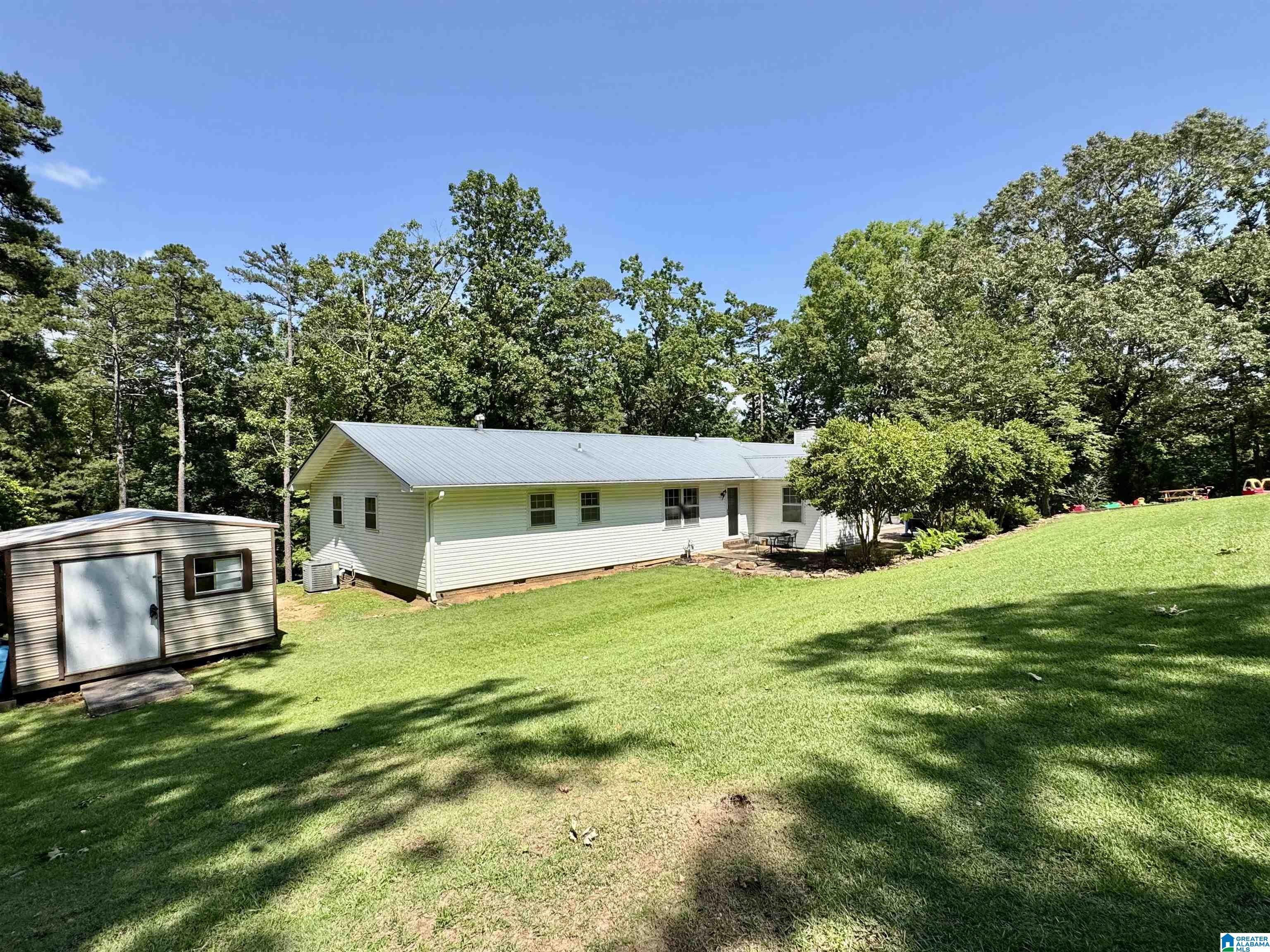 1371 Smoke Rise Trail Warrior, AL 35180 - Photo 8 of 64