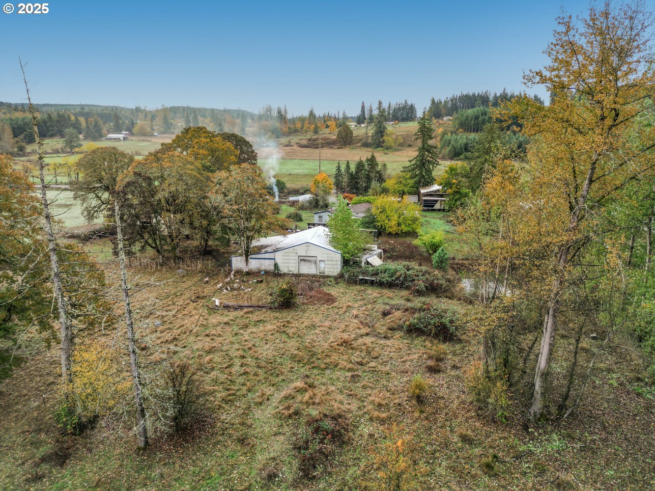 19807 Highway 211 Colton, OR 97017 - Photo 20 of 22 a view of a houses with a yard