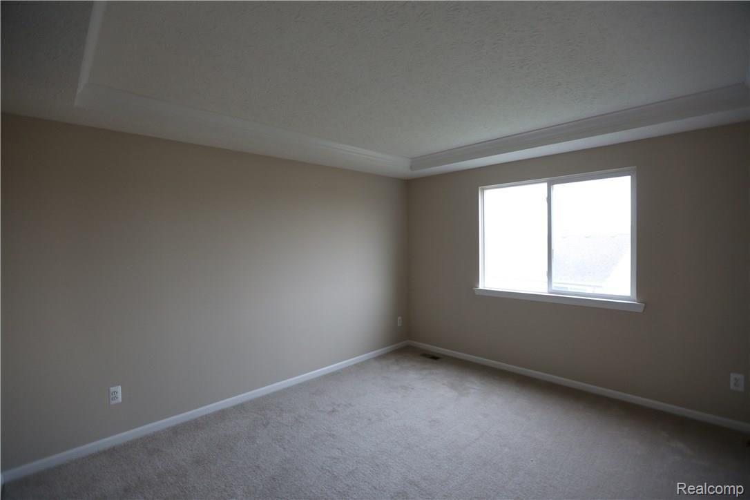 899 Spirea, Unit 92 Howell, MI 48843 - Photo 10 of 19 ANS_0030.JPG