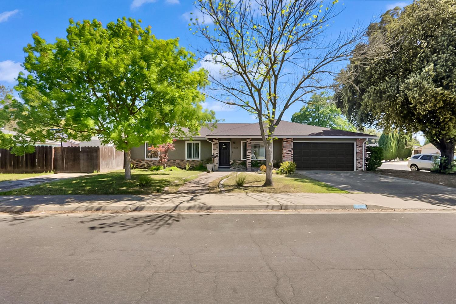 1924 Cota Way Modesto, CA 95355 - Photo 4 of 21