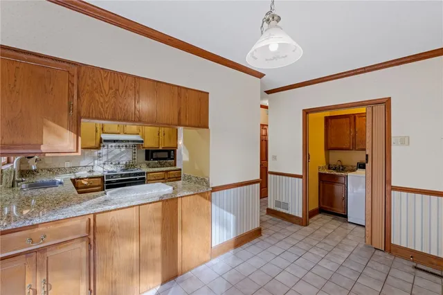 $500,000 | 206 Cedar Dale Drive, Central, SC 29630