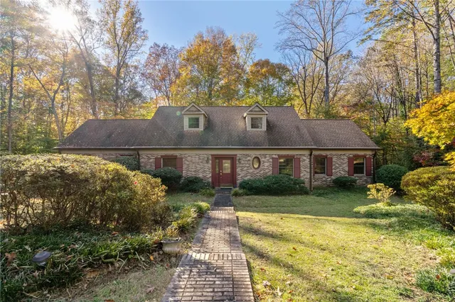 $500,000 | 206 Cedar Dale Drive, Central, SC 29630