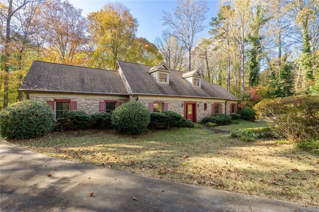 $500,000 | 206 Cedar Dale Drive, Central, SC 29630