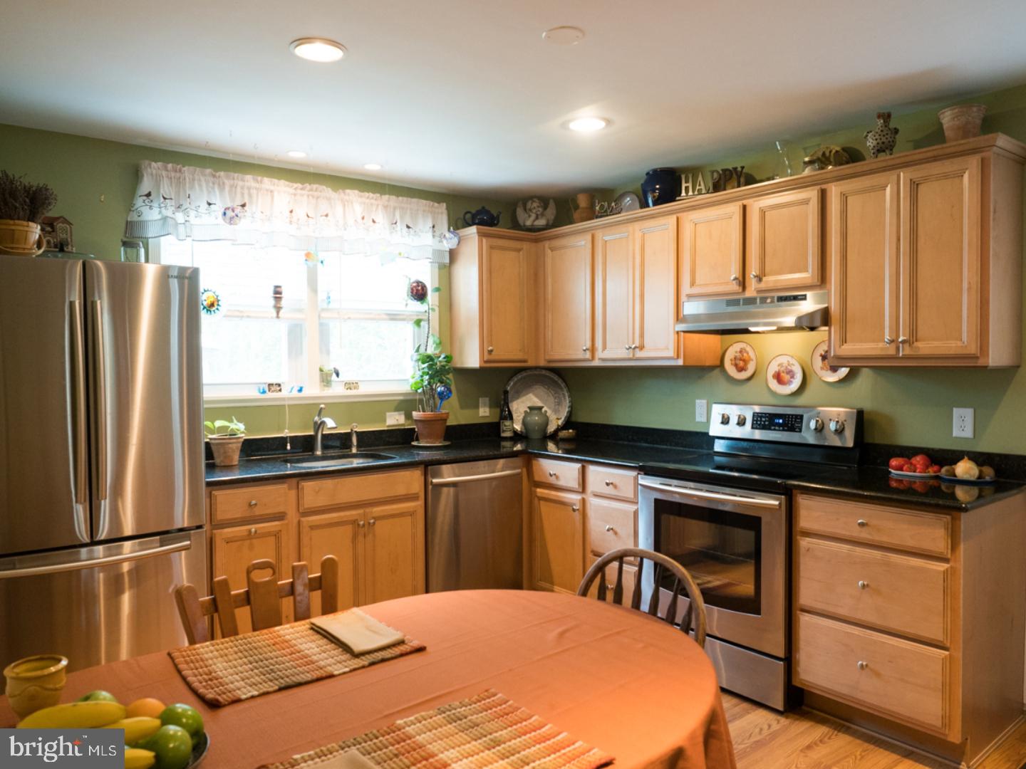 500 Ryanard Road Wallingford, PA 19086 - Photo 8 of 25 Kitchen